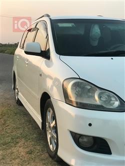 تۆیۆتا ئیپسەم